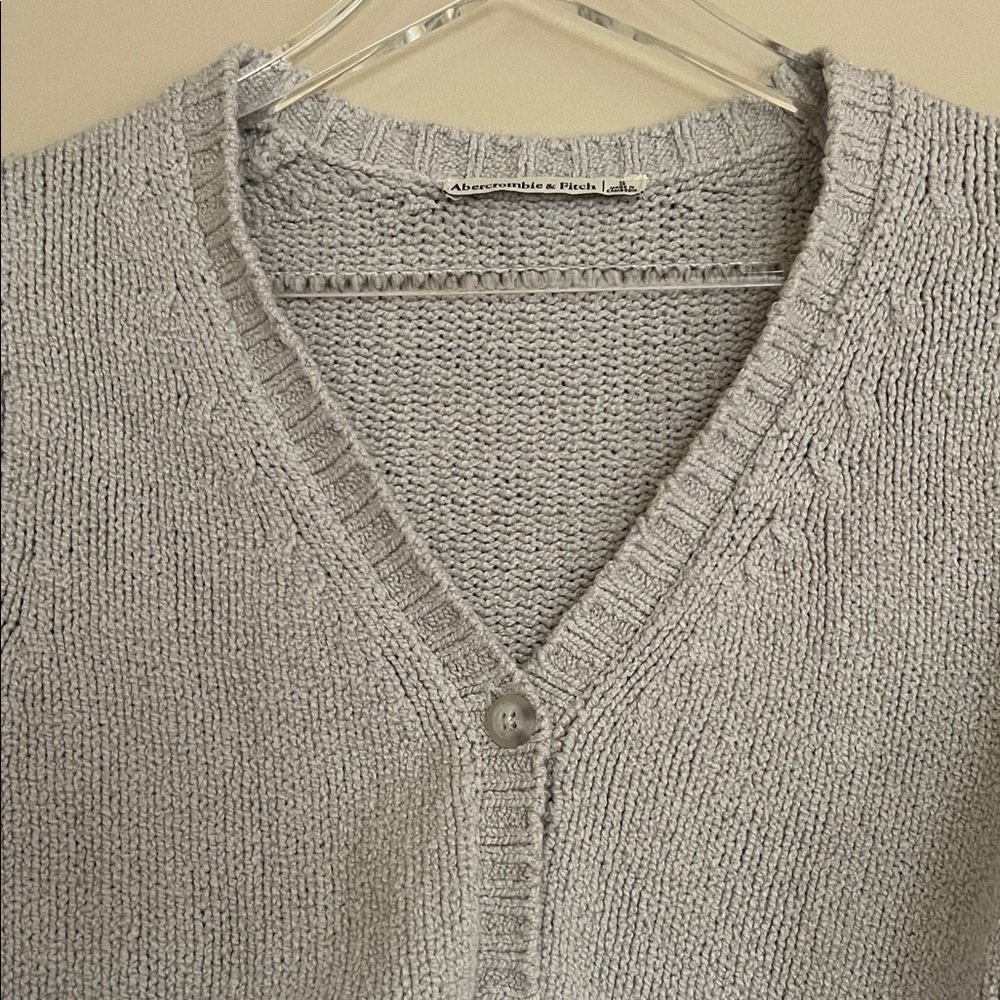 Abercrombie & Fitch Light Gray Cropped Cotton Cardigan Sweater S - Picture 2 of 5